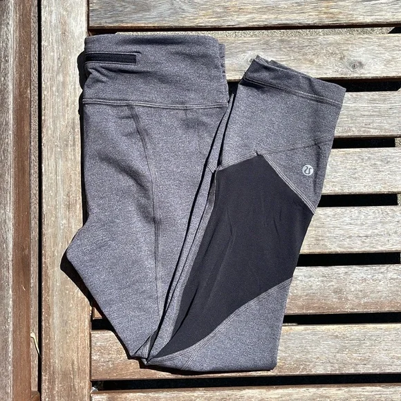 Lululemon Rival Crop Leggings - Size 4 - Picture 1 of 6